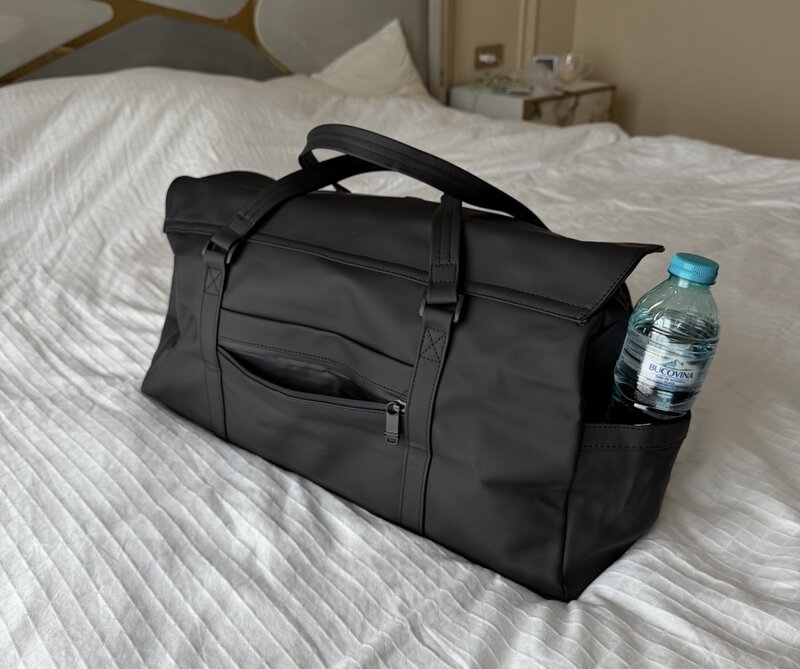 Lichidare depozit - Geanta Halyard Weekender (noua)