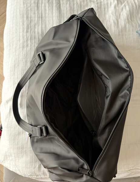 Lichidare depozit - Geanta Halyard Weekender (noua)